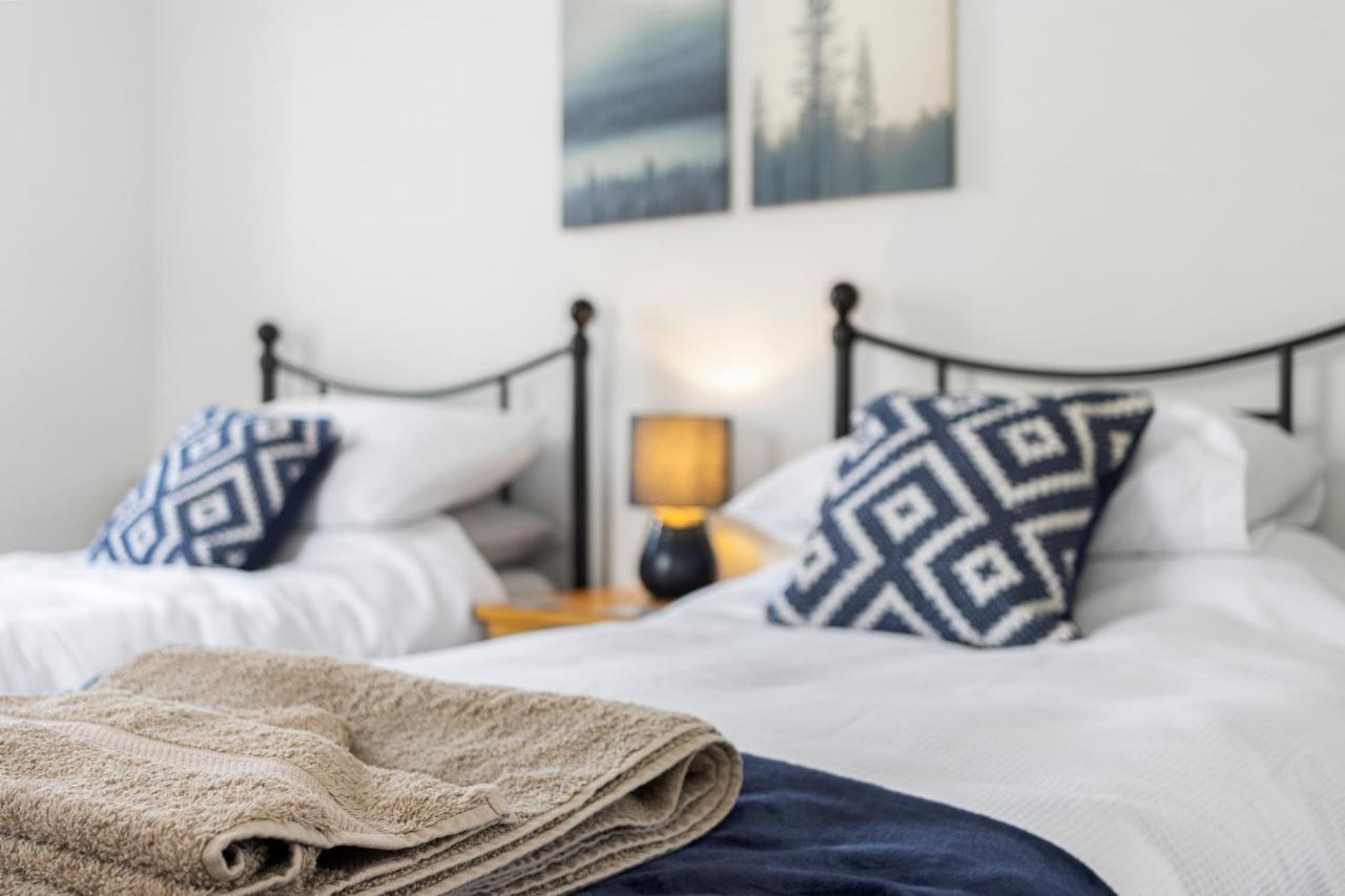 A Modern And Cosy Apartment Just Yards From Brixham'S Bustling Harbourside Bagian luar foto