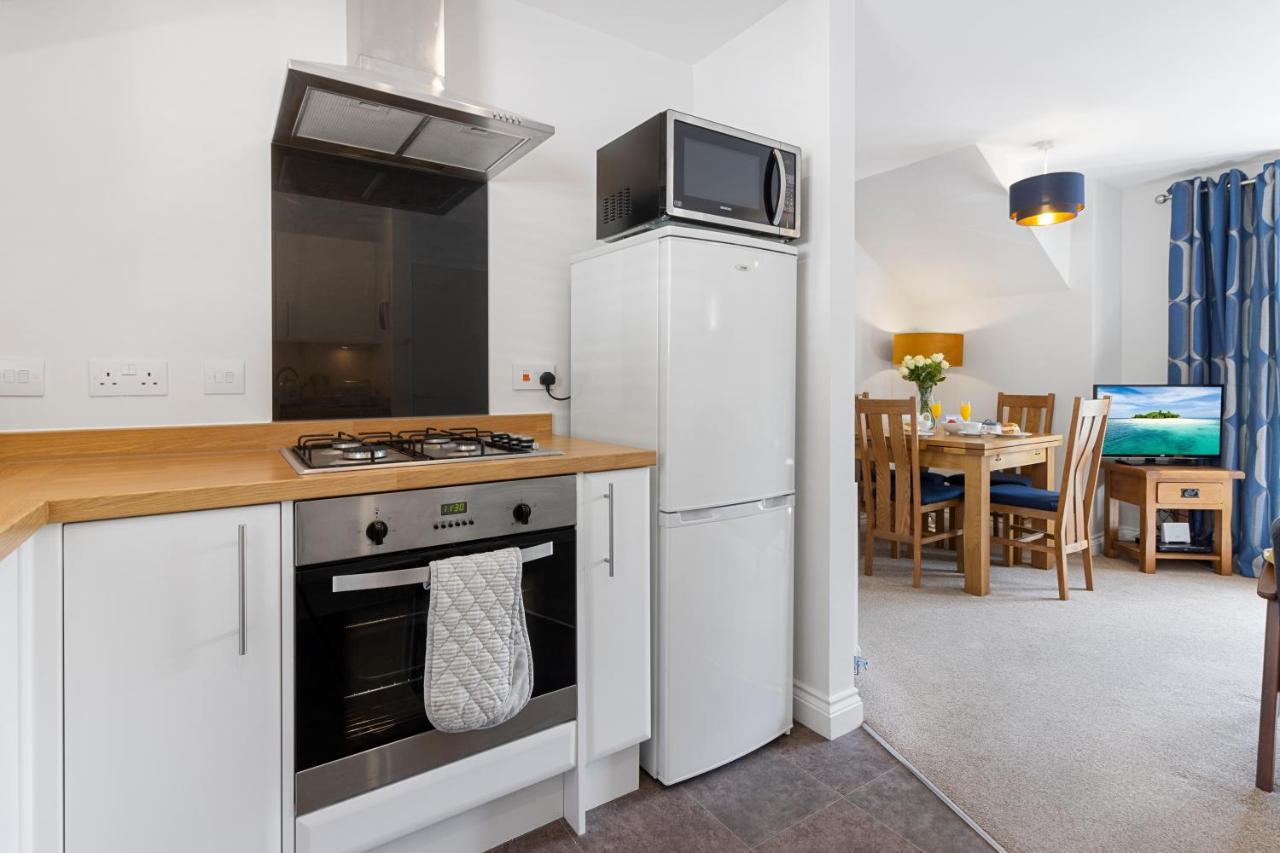 A Modern And Cosy Apartment Just Yards From Brixham'S Bustling Harbourside Bagian luar foto