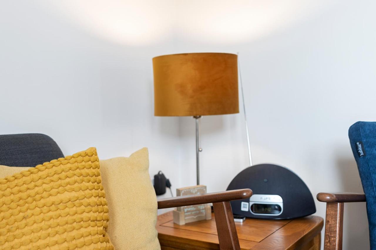 A Modern And Cosy Apartment Just Yards From Brixham'S Bustling Harbourside Bagian luar foto